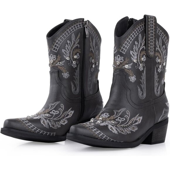 Shoes - Women's Black Embroidered Side Zipper Comfortable Chunky Heel Western Boot